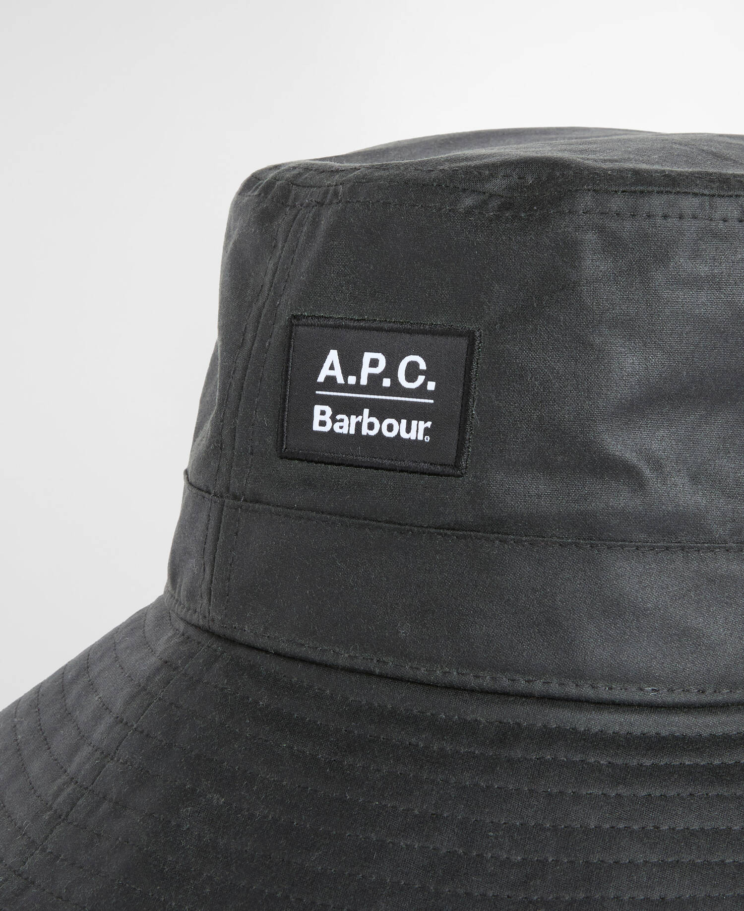 Cappello da pescatore cerato Barbour x A.P.C. Dark Sage image number 4