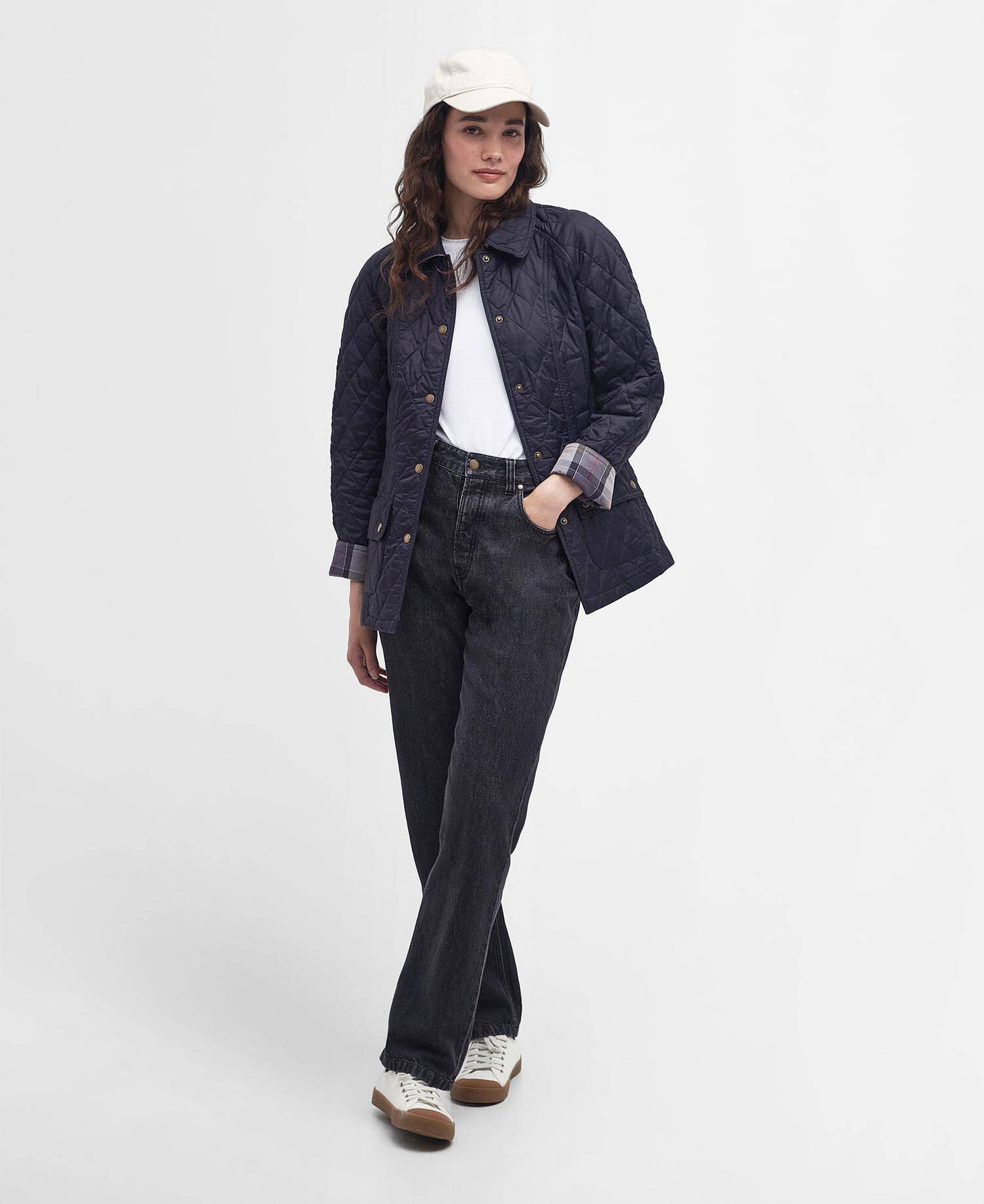 Summer Beadnell Quilted Jacket Classic Navy image number 1