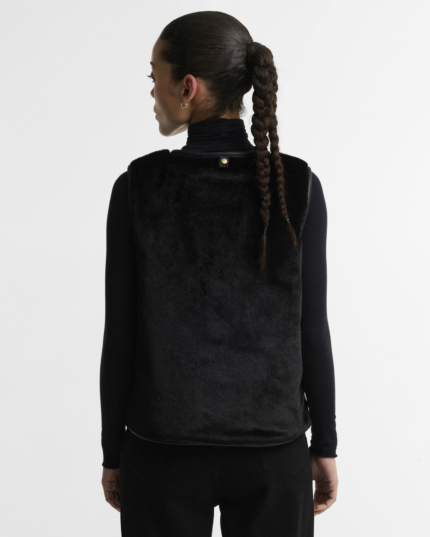 Oulton Faux-Fur Liner Black