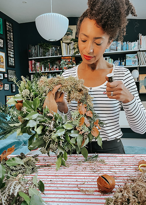 How to Make a Christmas Wreath How to Make a Christmas Wreath