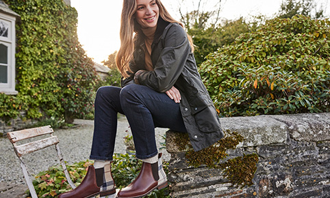 barbour wellies red