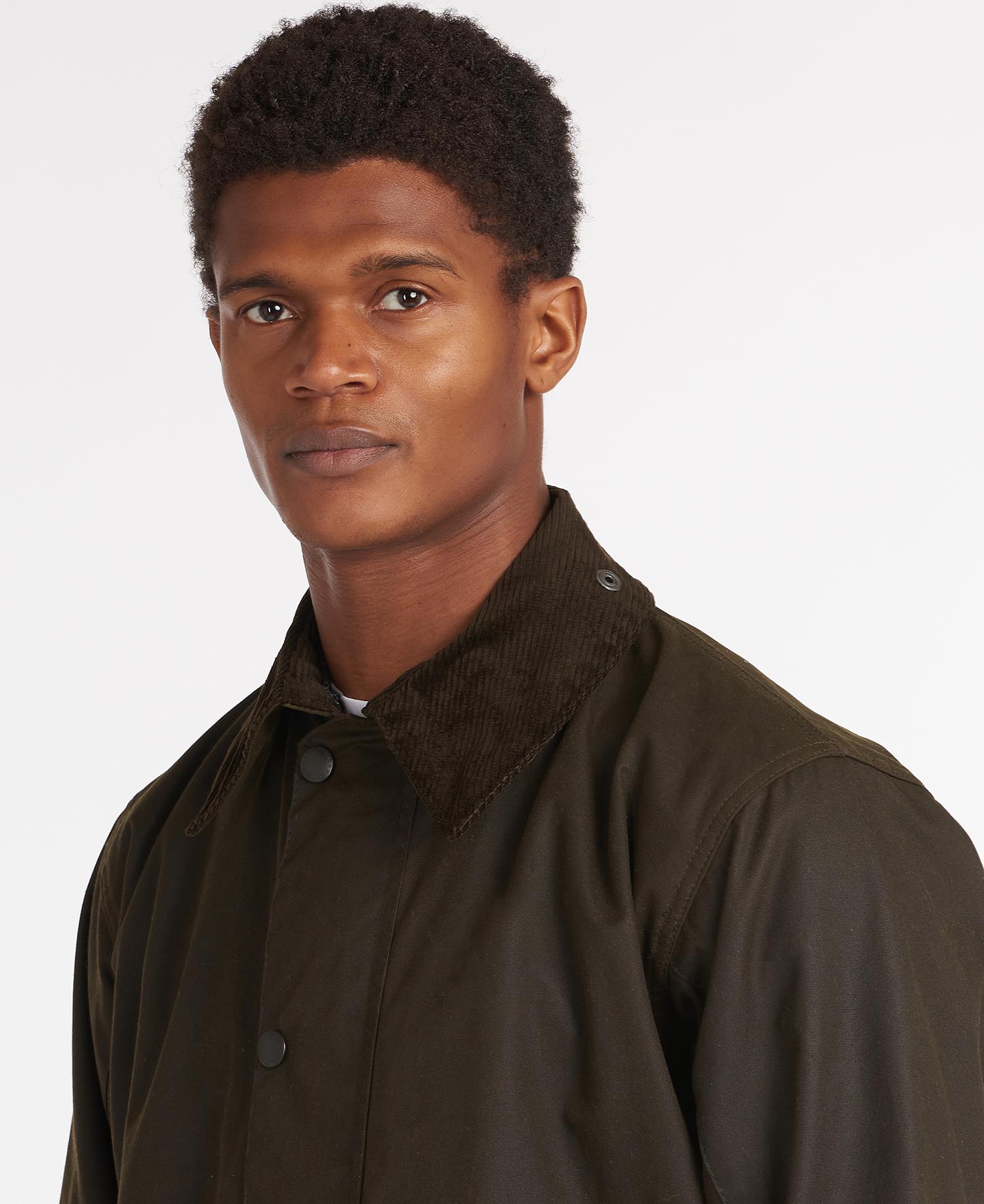 heuvel zout eb Classic Northumbria Wax Jacket in Olive | Barbour
