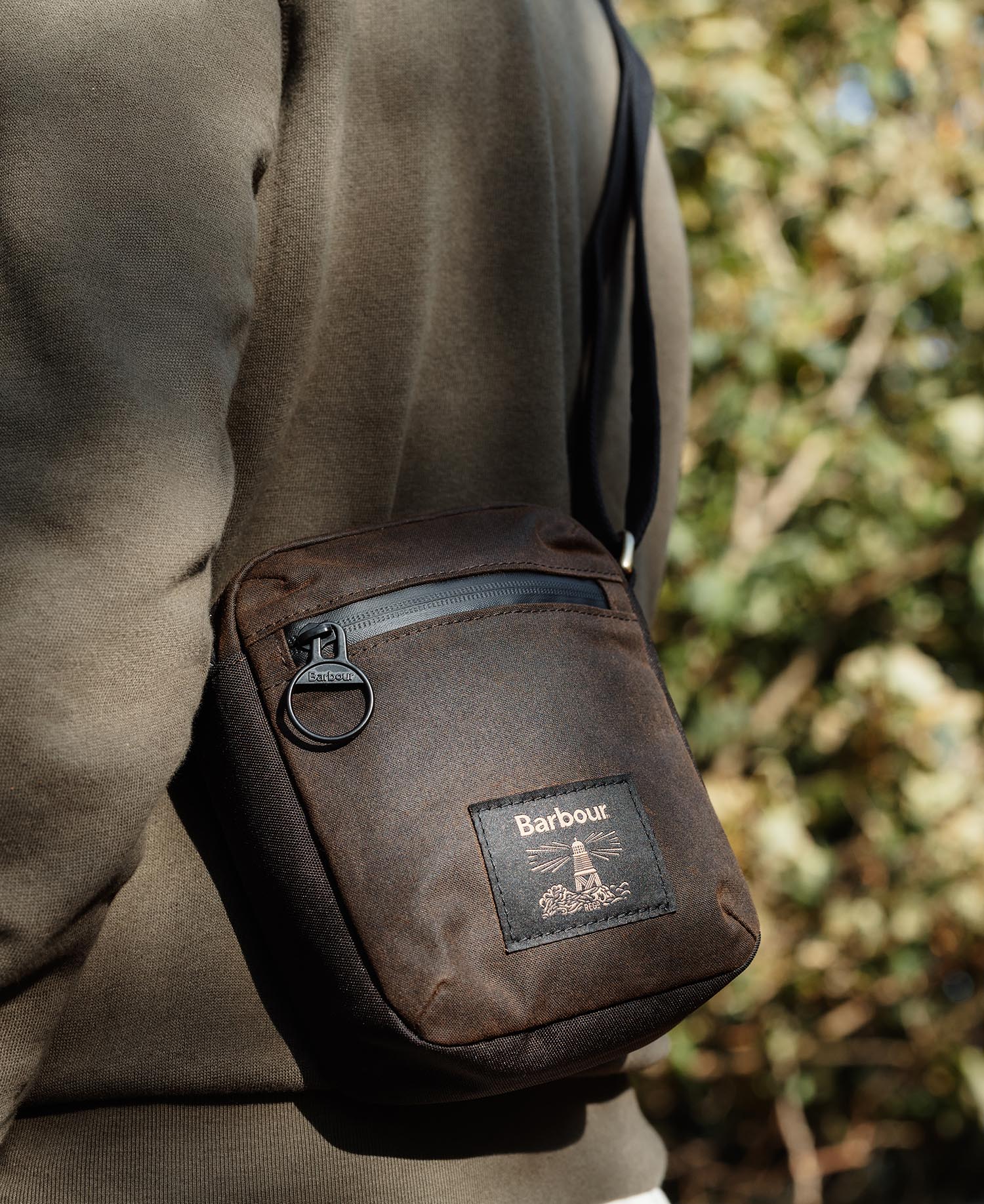 Shop the Barbour Field Waxed Crossbody Bag in Green today. Barbour