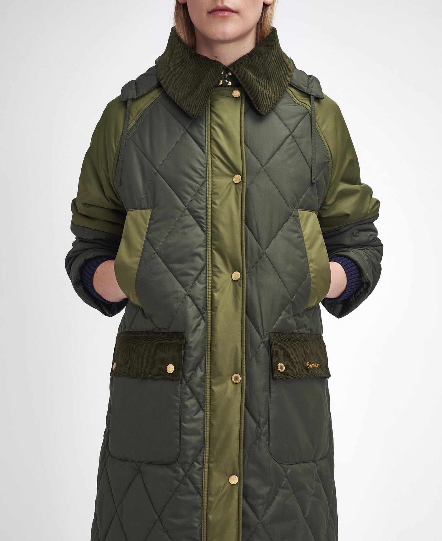 Shop the Barbour Cookston Longline Quilted Jacket in Green today. Barbour