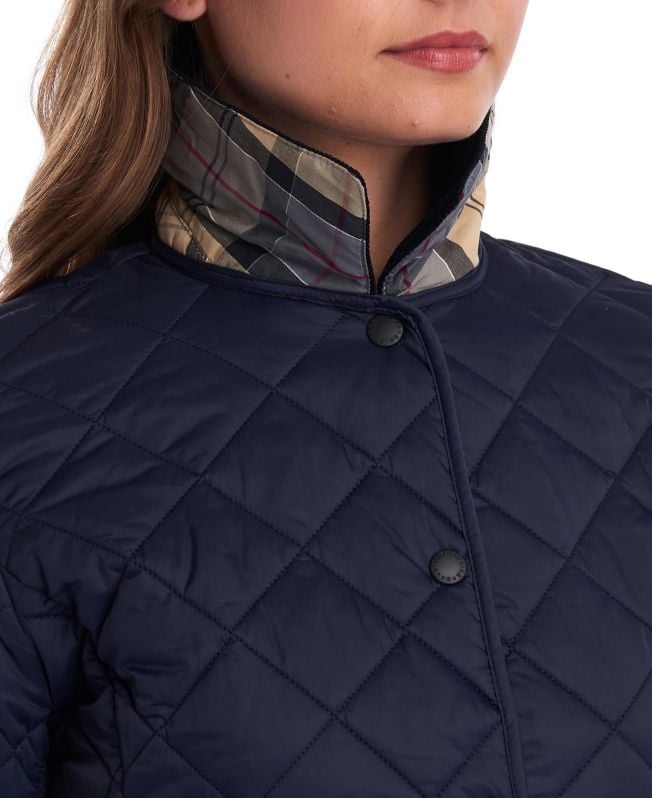 Barbour Deveron Quilt in Navy Barbour