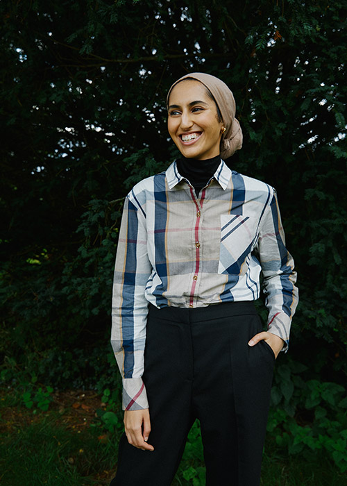 Amira Khan wears the AW21 Barbour Modern Heritage Collection Amira Khan wears the AW21 Barbour Modern Heritage Collection