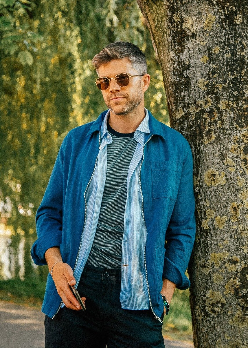 Darren Kennedy wears the Barbour Preview AW21 collection Darren Kennedy wears the Barbour Preview AW21 collection