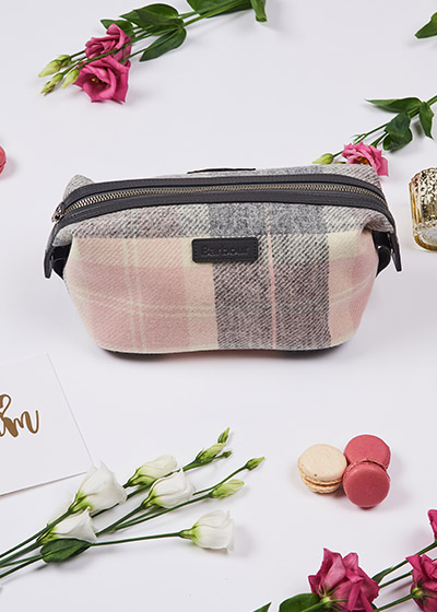 Barbour Tartan Wash Bag