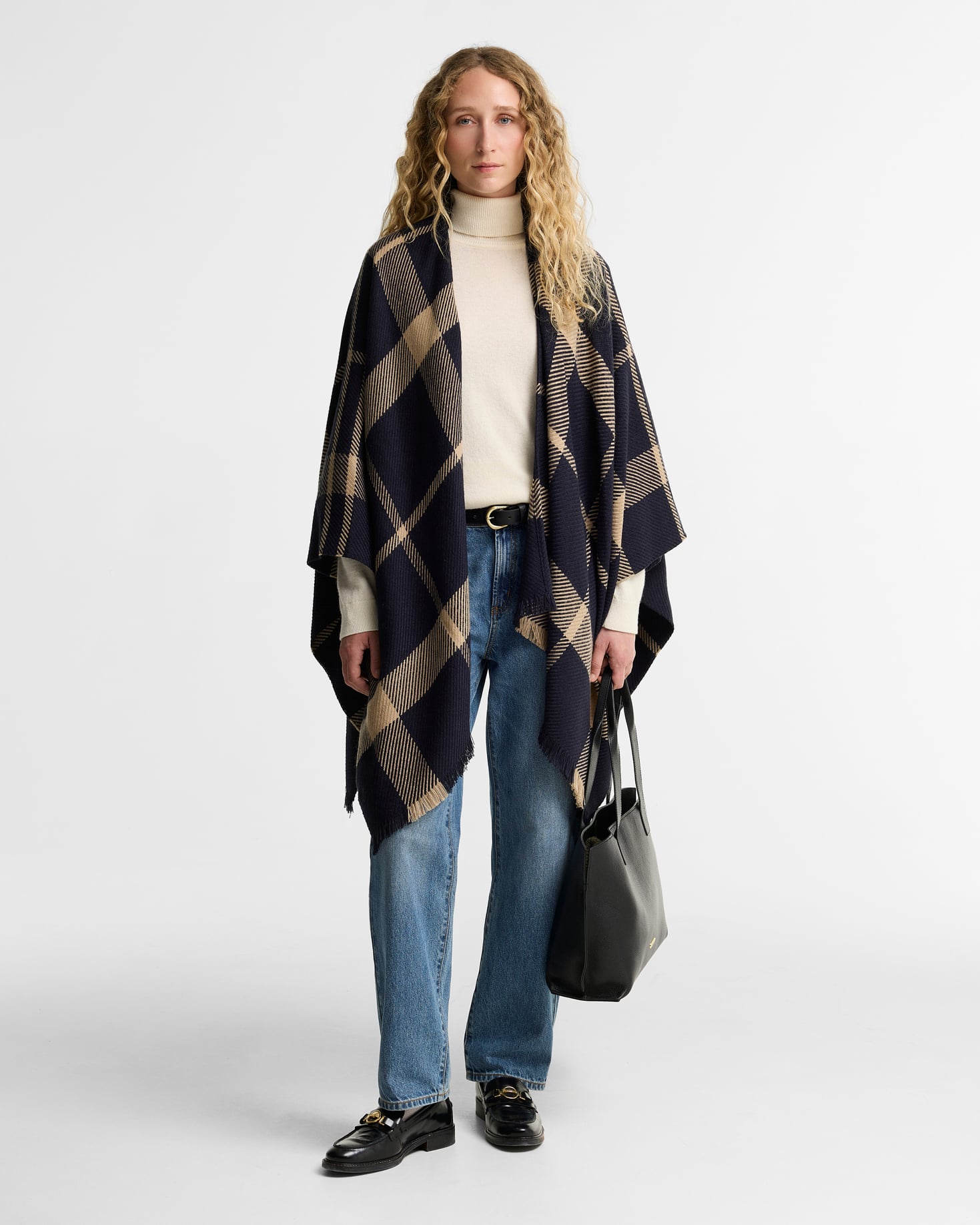 Barbour Serape Isabelle Tartan Midnight Tartan