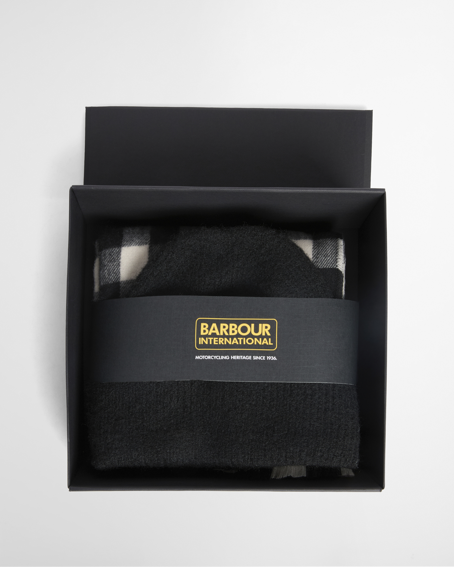Kemora Beanie & Scarf Gift Set Black/Moonbeam