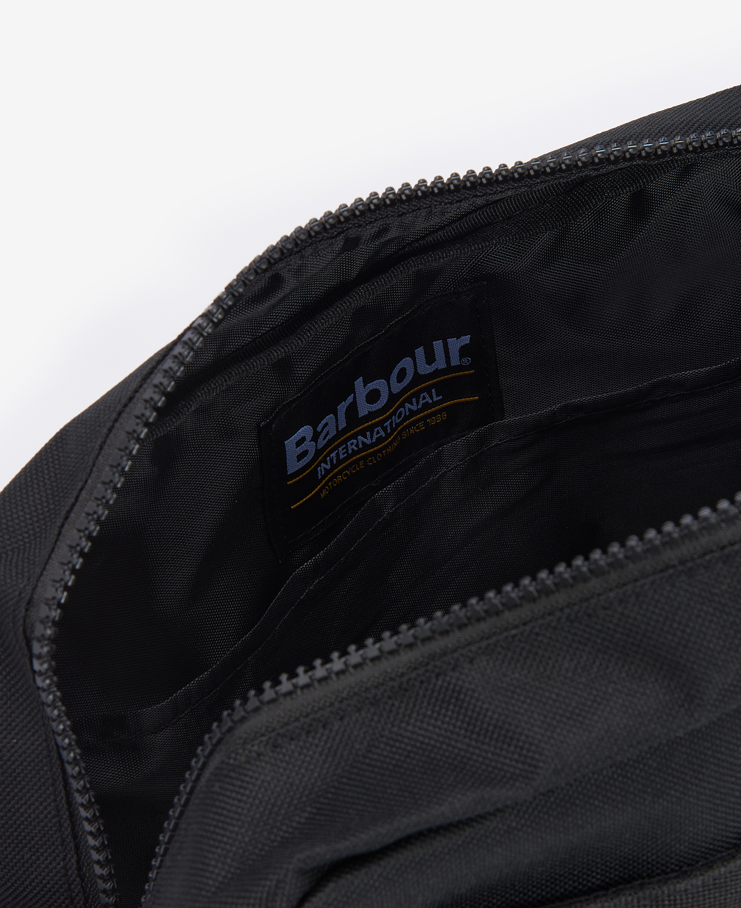 Knockhill Essential Washbag Knockhill Essential Washbag