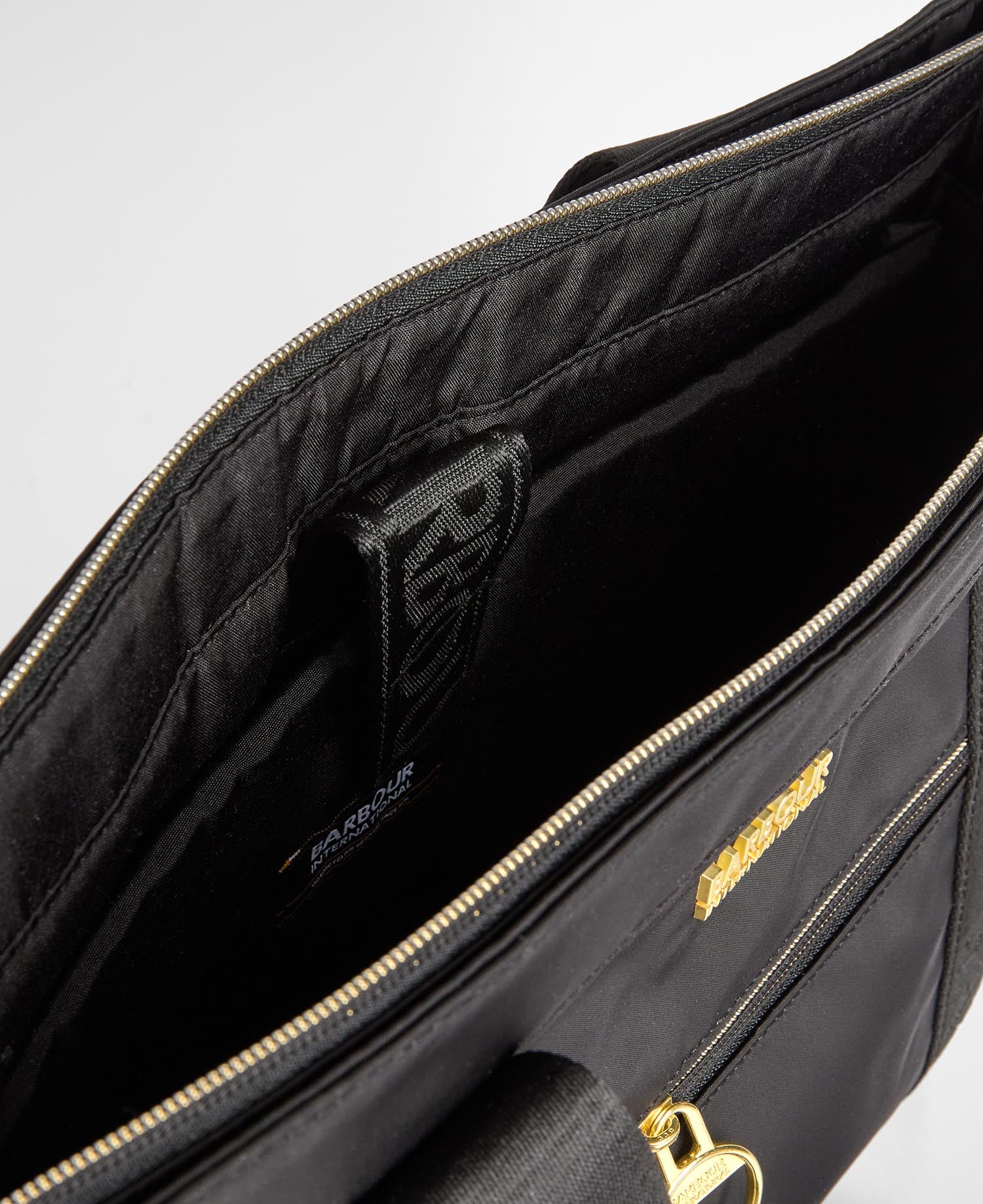 Qualify Tote Bag Black