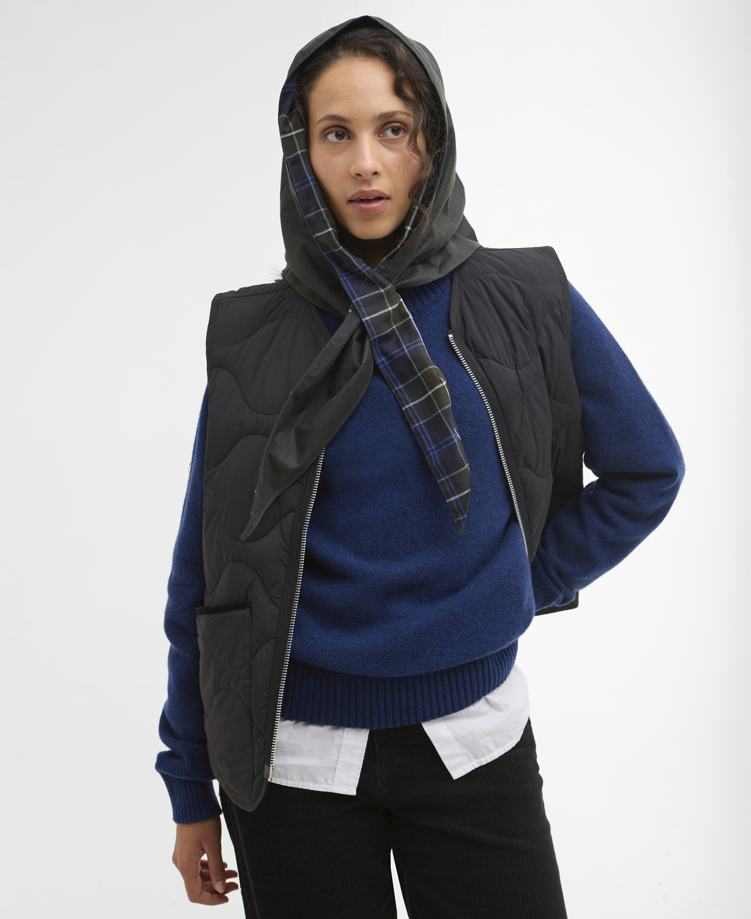 Barbour x ARKET Fairgame Waxed Head Scarf